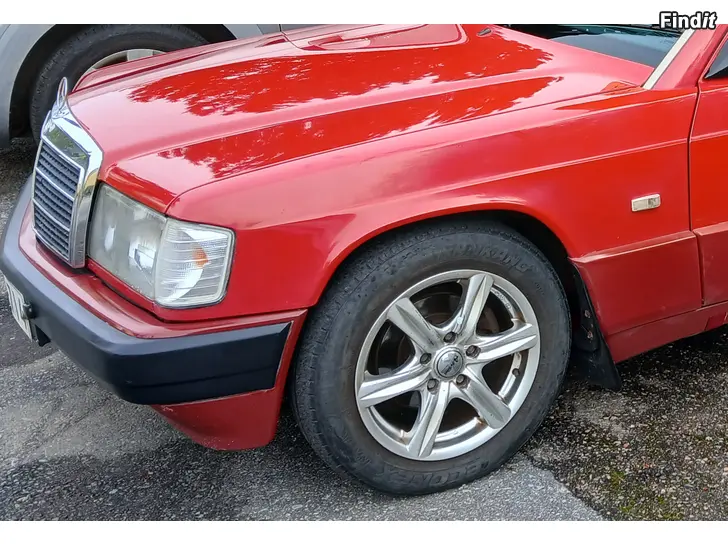 Ostetaan Ostan Mersuun kesärenkaat 195/65 R15