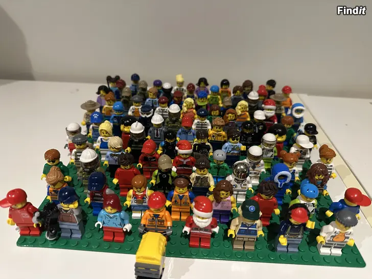 Säljes 88st Lego gubbar