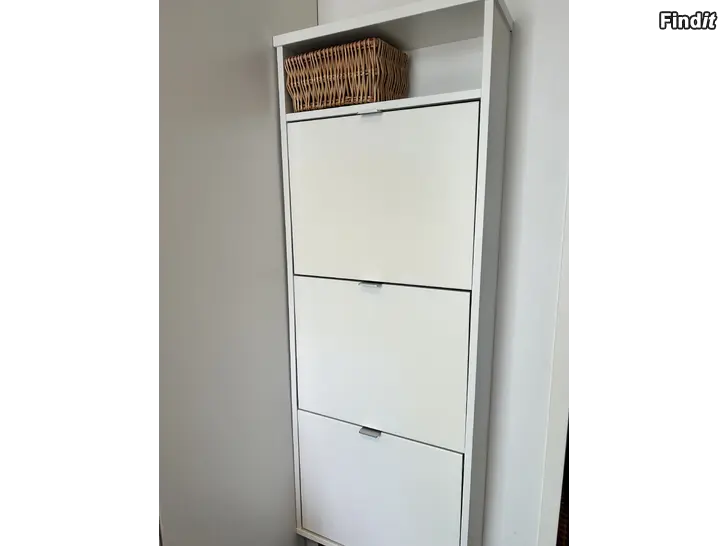 Myydään Skoskåp