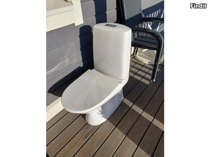 Myydään WC pönttö. IDO 7