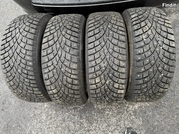 Myydään Nastarenkaat 205/55R16