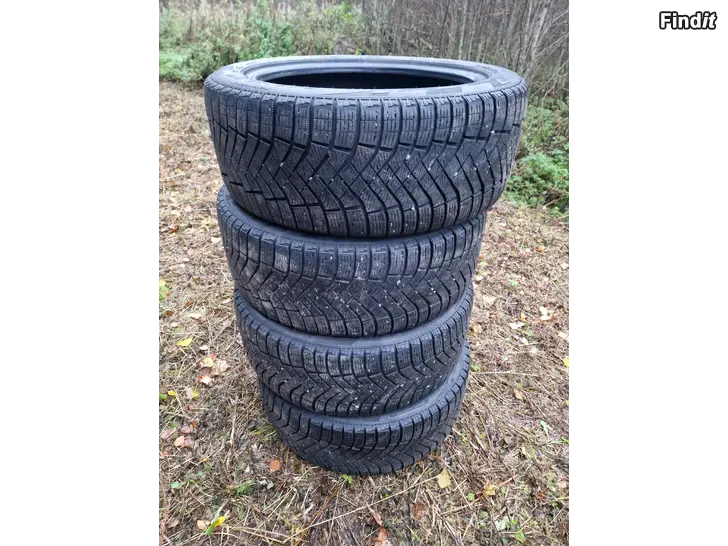 Säljes Friktionsdäck Kitkarenkaat Pirelli 245/45 R18