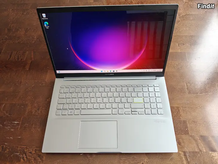 Säljes Asus Vivobook 15 OLED i bra skick
