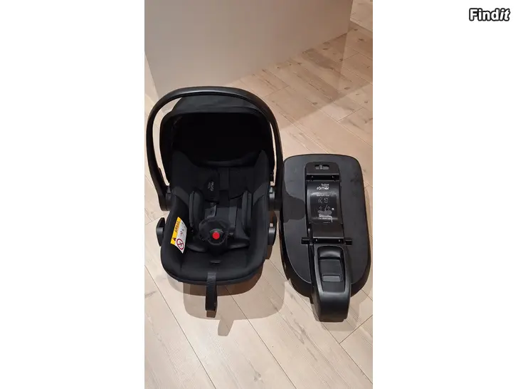 Säljes Britax Römer baby-safe core babyskydd + isofix bas