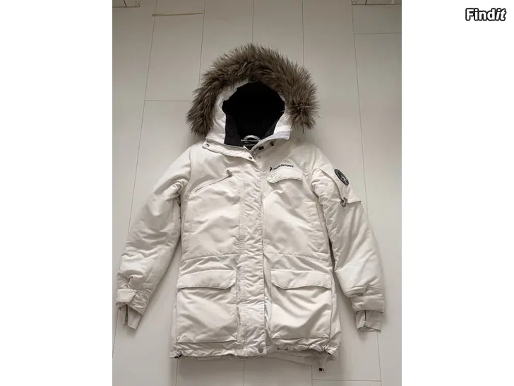 Säljes Peak Performance parka W