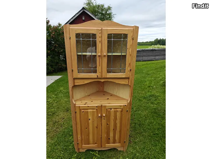Myydään Hörnskåp