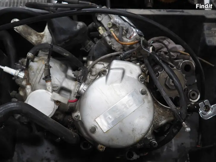 Säljes Derbi GPR 125 05-08 moottori osina