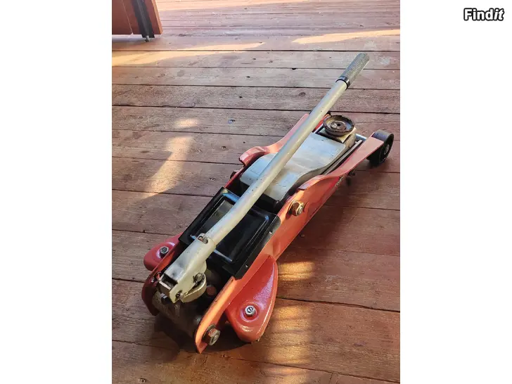Säljes Domkraft 2,5 ton