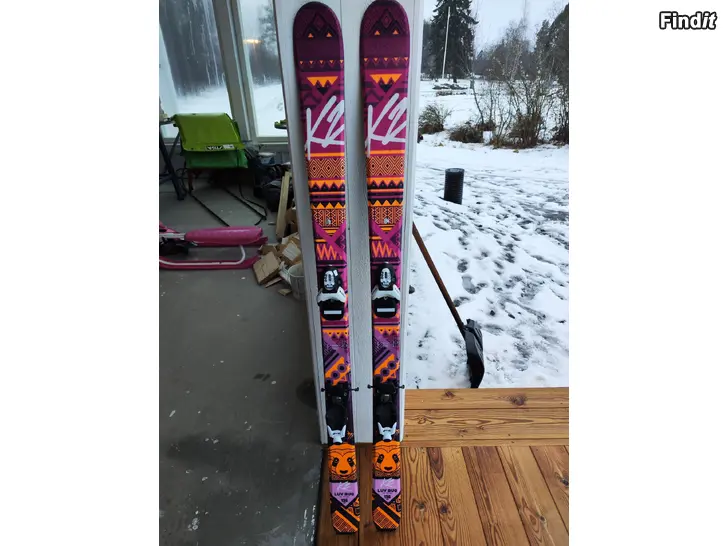 Säljes Slalomskidor 136cm