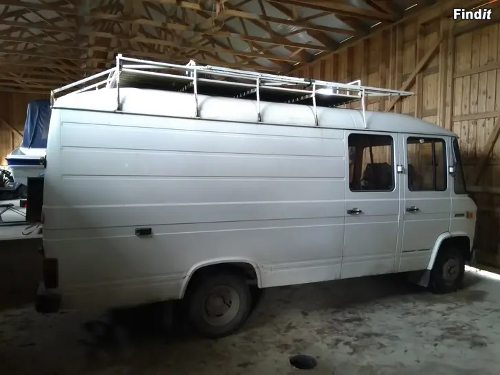 Myydään Umpikuorma-auto MB 508