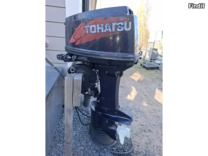 Myydään Myydään Tohatsu perämoottori