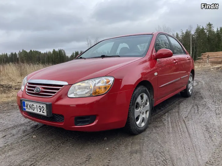 Myydään Nybesiktigad välhållen Kia Cerato 1,6 bensin 2008