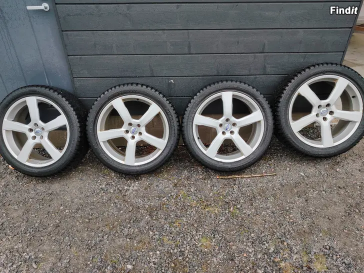Säljes Volvo xc60 fälgar 20