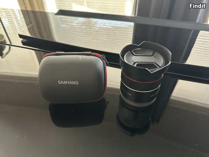 Myydään Samyang AF 18 / 2.8FE Sony E-mount