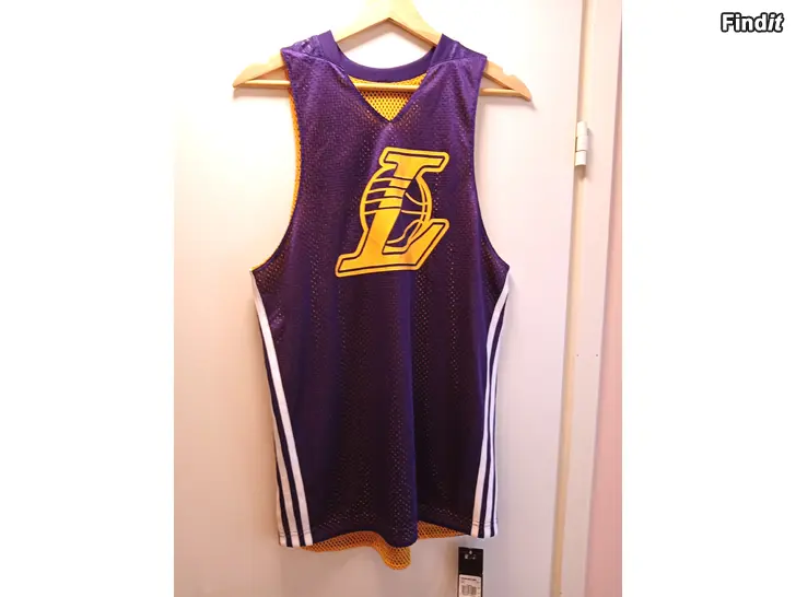 Myydään Lakers / Los Angeles Basketball -pelipaita, koripallo, violetti/keltainen