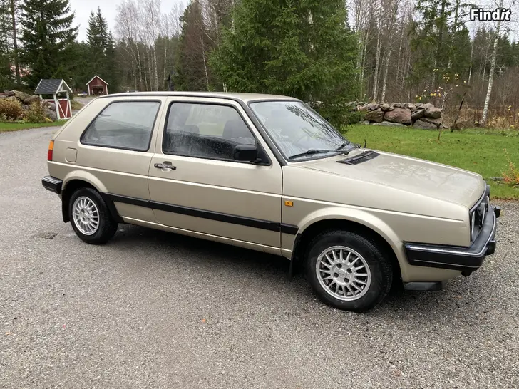 Säljes Volkswagen Golf II från 1988 säljes, medkörd 118.000 km