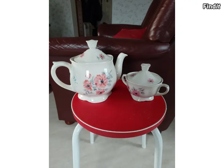 Säljes Arabia kaffekanna o sockerskål