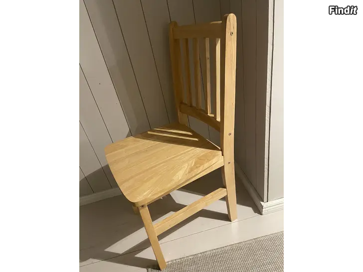 Säljes Trästol