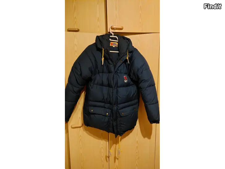 Myydään FJÄLLRÄVEN DUN JACKA