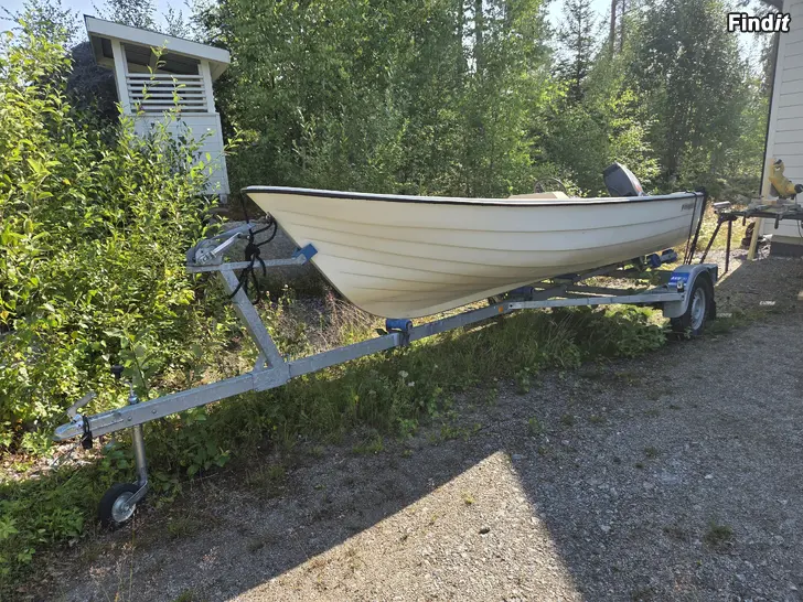 Myydään Rönnqvist 16 30hp Aku 750L trailer