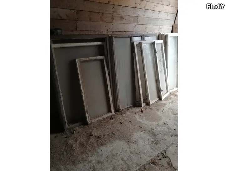 Säljes Gamla fönster till växthus/lusthus