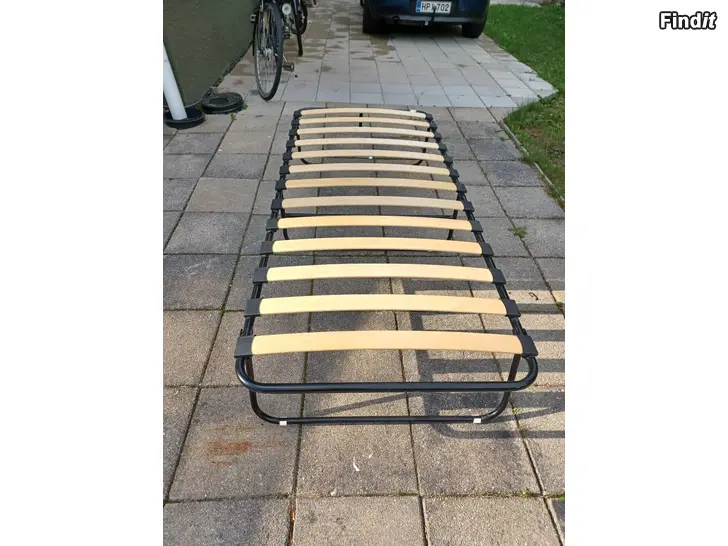 Myydään Vara sänky