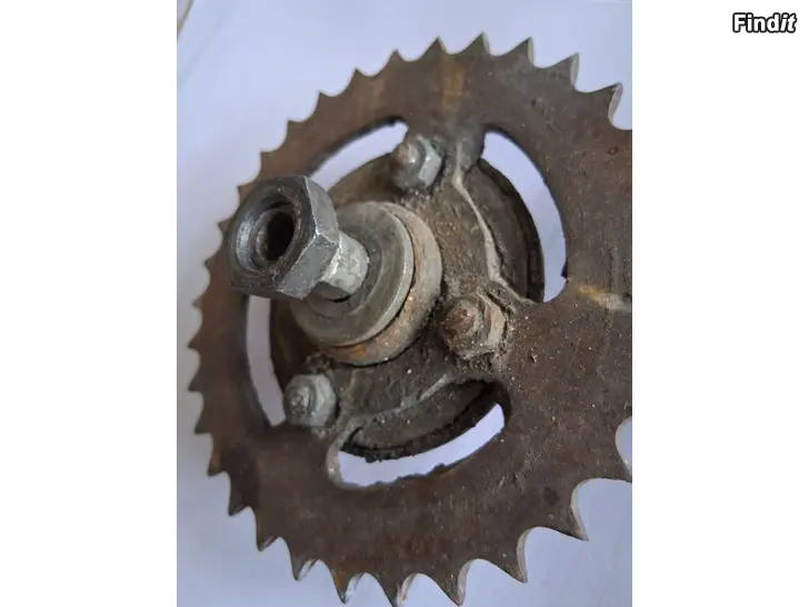 Myydään Ratas kiinike