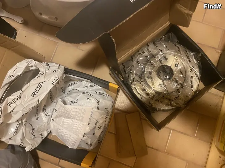 Säljes Mercedes benz bromsskivor