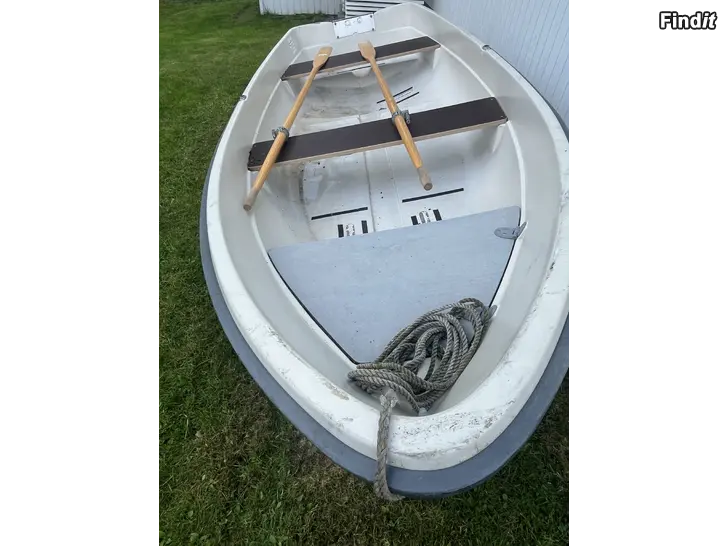 Säljes Terhi 385 roddbåt