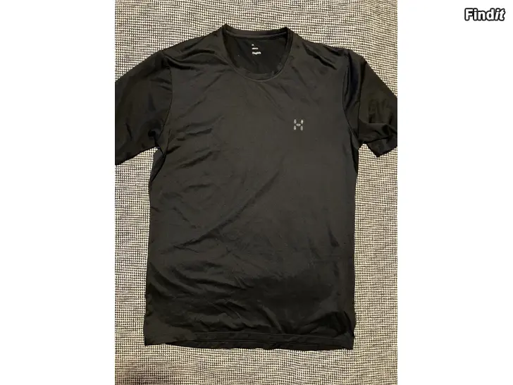 Myydään UUSI Haglöfs Trekk Tech Tee M, Koko S