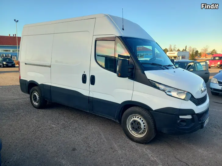 Myydään Iveco Daily 35S13 2.3 TurboDsl 126hv 3 hengen paku SIS.ALV 25,5