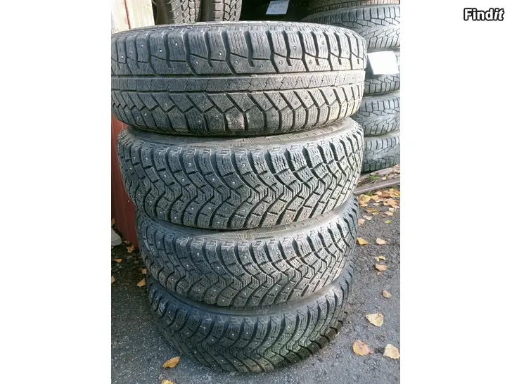Myydään Nastarenkaat 175/70R14 vanteet VW 5-100