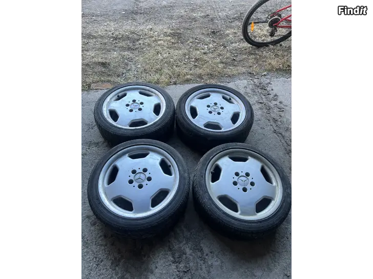 Säljes Mercedes fälgar