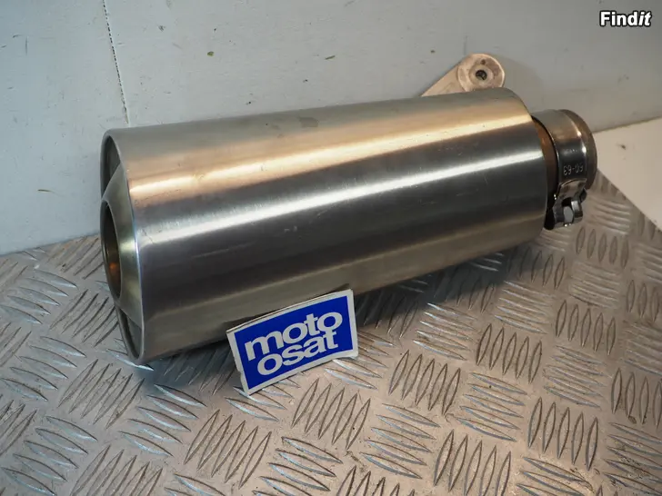 Myydään BMW S 1000 RR 09-11 osia