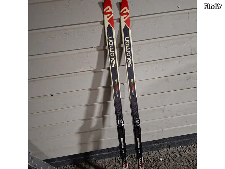 Säljes Salomon skidor