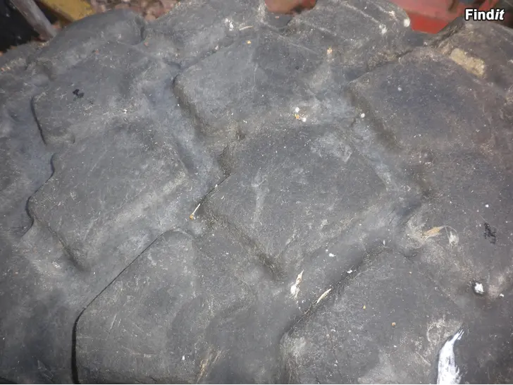 Myydään Rengas Michelin XZL 335/80R20 16PR