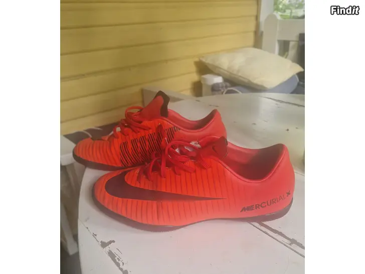 Myydään Nike Mercurial X
