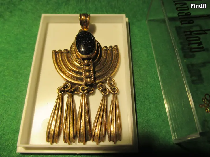 Myydään PRONSSIRIIPUS, uusi, hieno