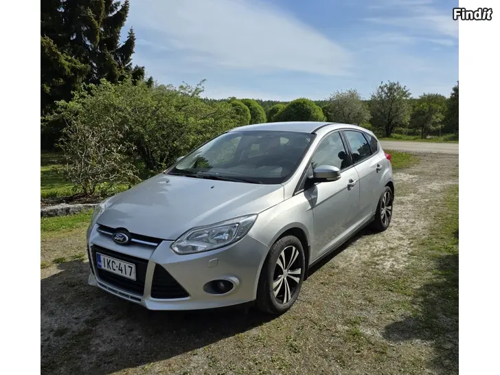Myydään Ford Focus 1,6 2011
