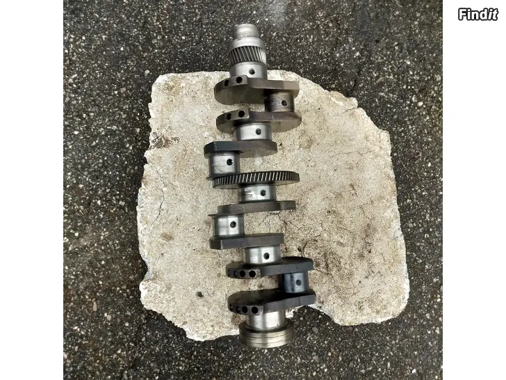 Myydään IH D-239 kiertokanki