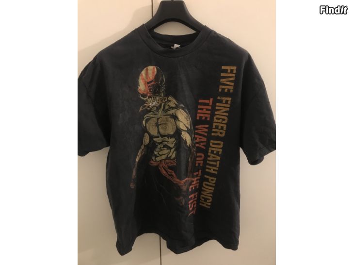 Myydään Five Finger Death Punch T-paita XL