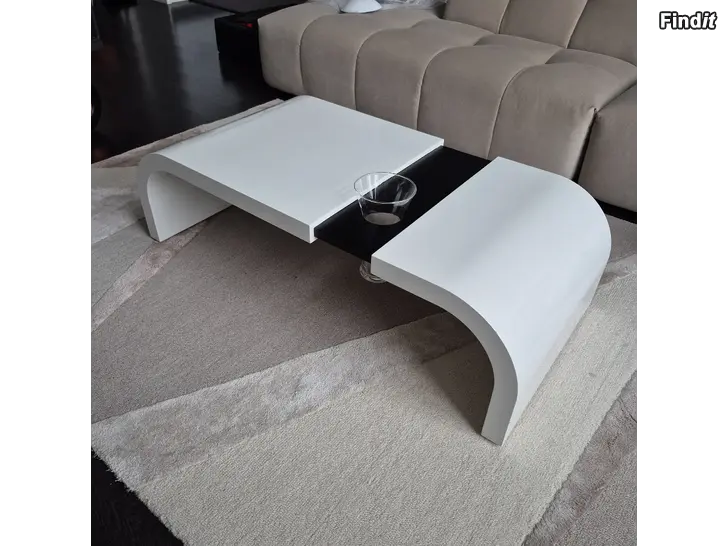 Säljes Stiligt japansk design bord