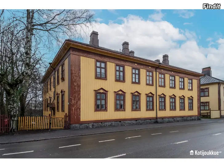 Säljes Visning må12.1.kl 1700 - 1720   2 R + K  53m2   Vörågatan 25  Vasa