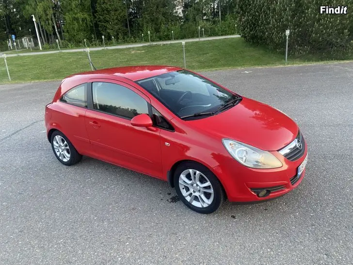 Myydään Opel Corsa