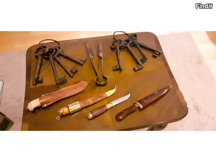 Myydään Keräilytavaraa osa 1/3