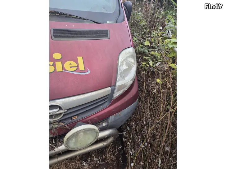 Myydään OPEL VIVARO 2.5CDTI Autom  2007 i delar