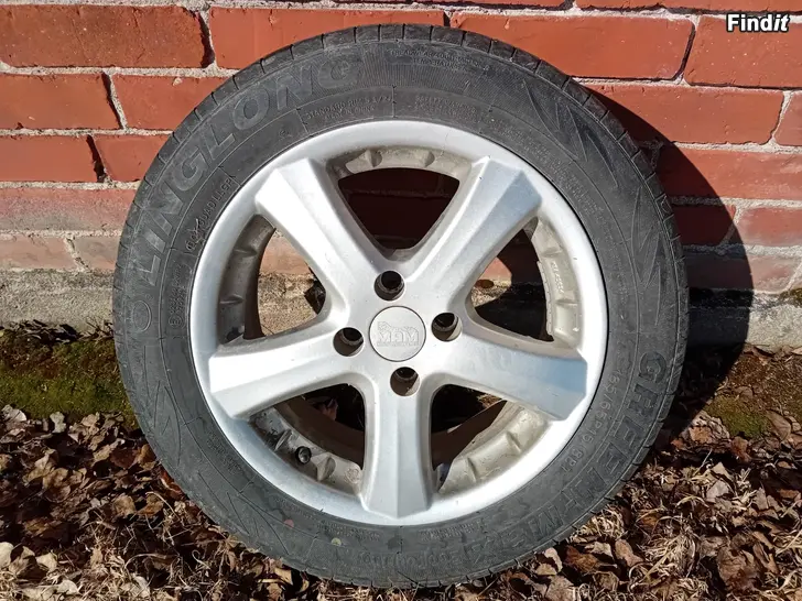 Säljes MAM Aluminium fälg serie + däck