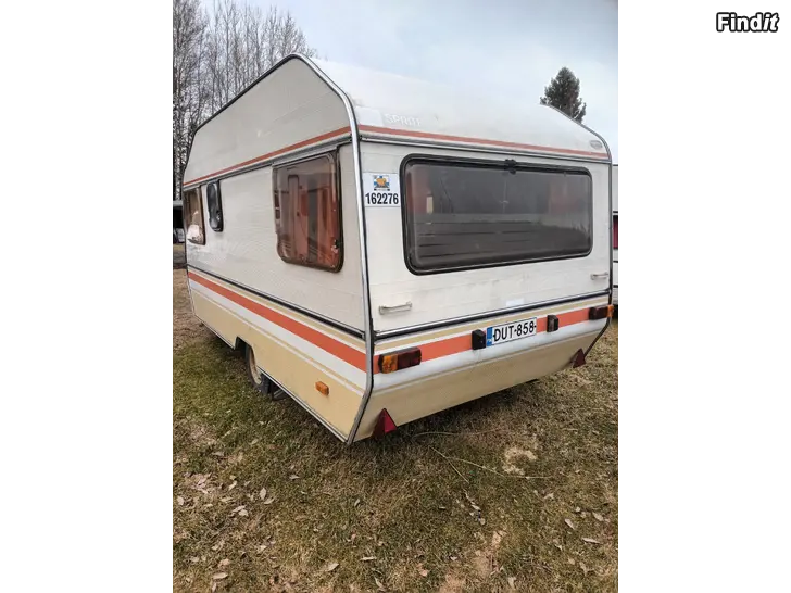 Myydään Sprite Muskereers  Asuntovaunu