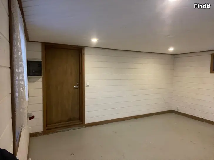 Uthyres Kallt lager i Petsmo 20m2