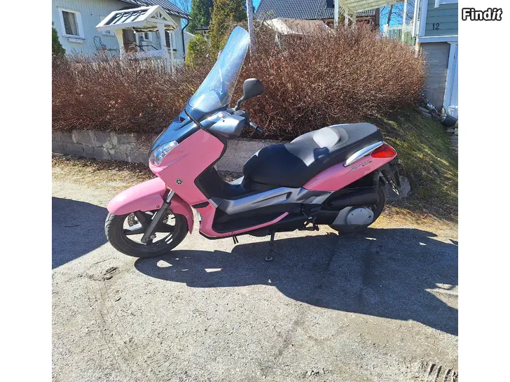 Säljes Yamaha YP250R 249 Motorcykel - 9355km